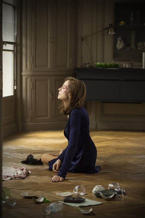 Elle Poster